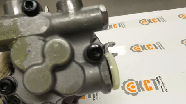 XJBN-00520 Насос пилотный шестеренчатый GEAR PUMP ASSY