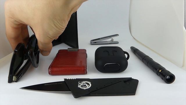 Credit Card Knife - The Pocket Knife That Can Fit Inside A Wallet смотреть онлайн