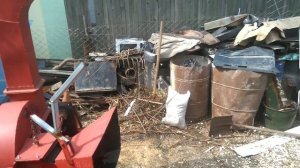 Древесная дробилка на прицепе - щепорез, веткорез