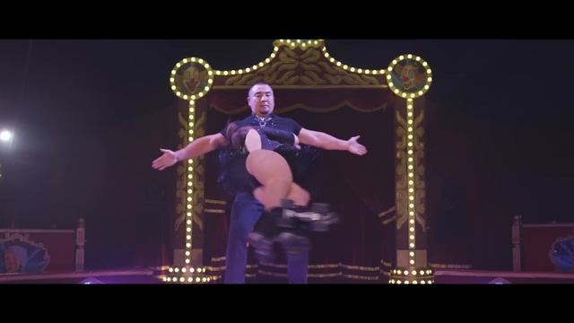 "ЦАР НА МАНЕЖА" Лъвчето Гого смотреть онлайн