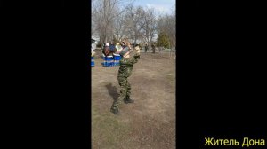 Молодой Кубанский казак фланкирует