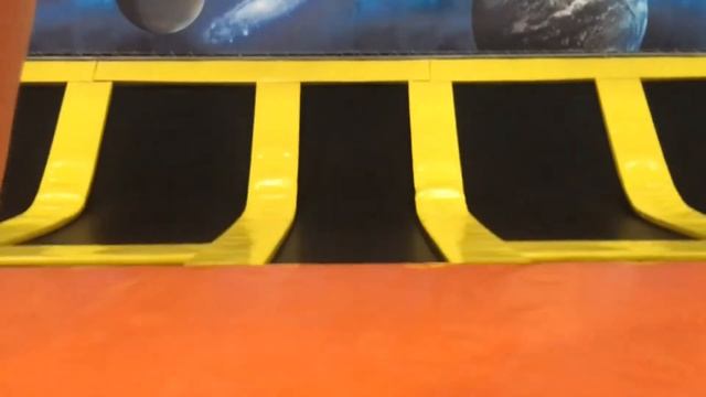 Трюки на батутах смотреть онлайн