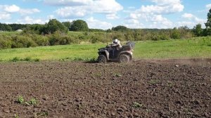 Бороню картошку на квадроцикле