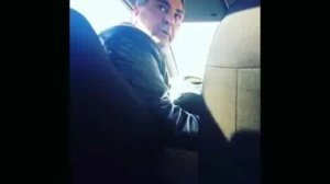 Таксист устроил истерику из-за 100 рублей