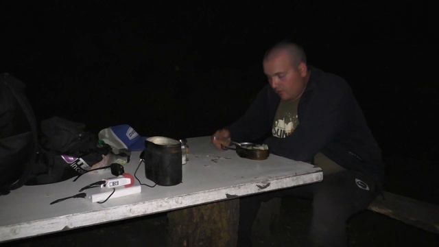 Рыбалка, ночёвка и юшка!!! смотреть онлайн