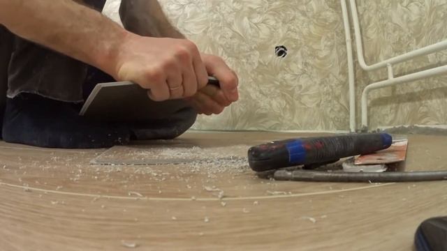 современное напольное  покрытие делаем сами .