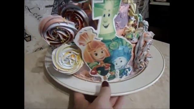 Оформление тортика с фиксиками, украшение имя из безе(меренг) смотреть онлайн