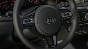 [WATCH NOW] 2017 Kia Cadenza Review