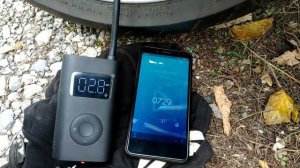 Портативный компрессор Xiaomi Mijia 1S для мотоцикла. На сколько же колёс хватит одного заряда АКБ?