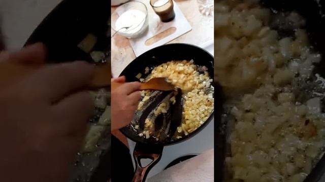УЗБЕКСКОЕ БЛЮДО ГУЛЬЧЁХРА.филе куриного бедра в сливочном соусе.
