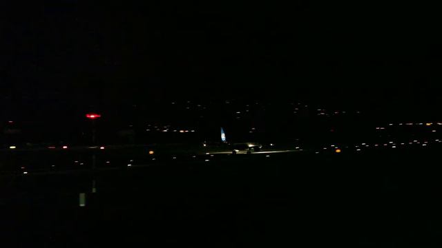 [HD] Air Europa - Embraer 195 with NEW LIVERY - night takeoff at Palma de Mallorca смотреть онлайн