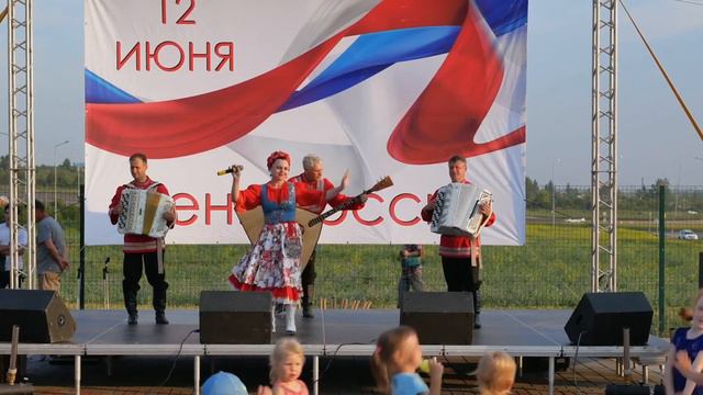 "Самарские припевки" (частушки). Русские народные песни. Поёт Анна Токарева.