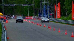 Jeep SRT8 Turbo vs Porsche 911 Turbo S