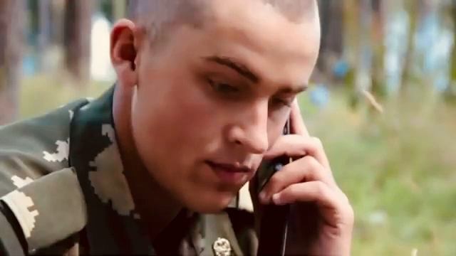 Алєг ти шо плачеш? Нє, сміюся. Мене розриває зсередини. Дзвінок солдата з армії. смотреть онлайн