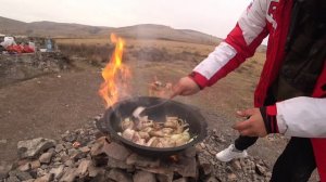 ГОТОВЛЮ НА ПРИРОДНОМ ГАЗЕ В КАЗАНЕ МЯСО