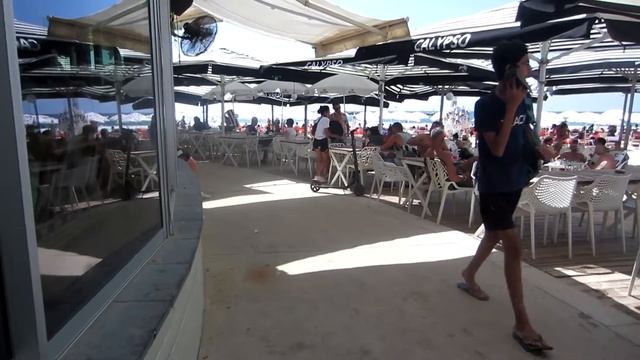 Прогулка по пляжу Тель-Авива. смотреть онлайн