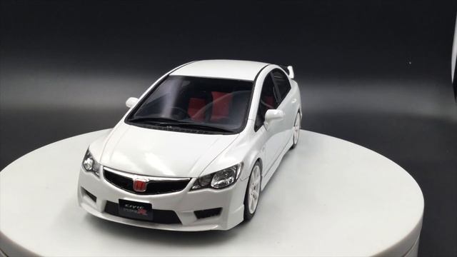 OttO Mobile 1:18 Honda Civic (FD2) Type R late version смотреть онлайн