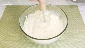 Ленивый пирог с капустой на кефире. На сковороде