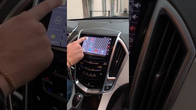 Cadillac SRX cue - к штатному головному устройству подключили доп навигационно-мультимедийное смотреть онлайн