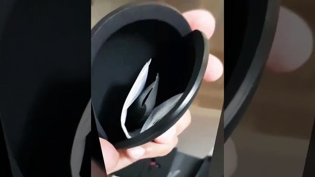 Samsung Original Earphones tuned by AKG смотреть онлайн