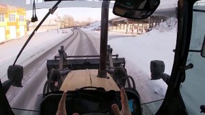 Почему передние колёса пробуксовывают относительно задних !