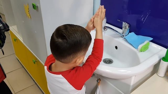 ✅СТРИЖКА РЕБЕНКА | ДЕТСКАЯ ПАРИКМАХЕРСКАЯ КАРНАВАЛ - KIDS HAIRCUT ДЛЯ МАЛЬЧИКА #Семья в городе! смотреть онлайн