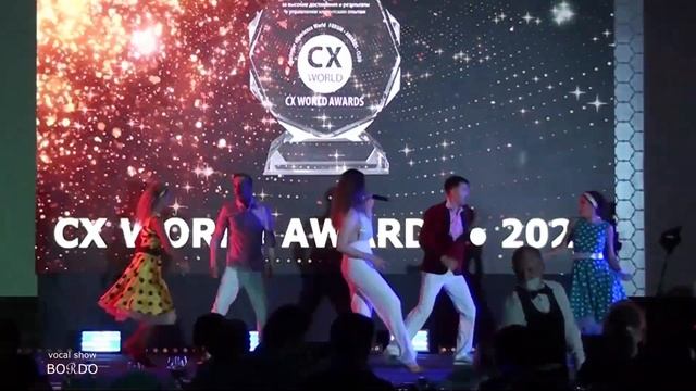 Кавер группа с шоу балетом на корпоратив. Номер в исполнении, певицы вокального шоу Bordo, Стефаны. смотреть онлайн