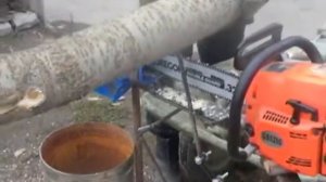 Копия видео "Станок для бензопилы своими руками."