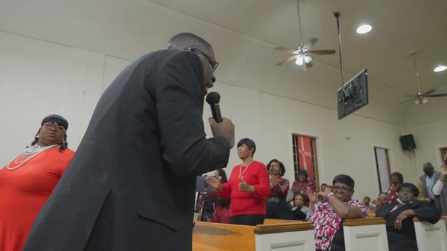 (HDR)* The Original Miracle Boy of Savannah Ga - Song 3 (12/17/2022) __in Savannah GA смотреть онлайн