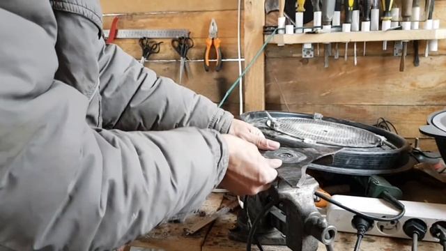 Зернодробилка своими руками из балгарки смотреть онлайн