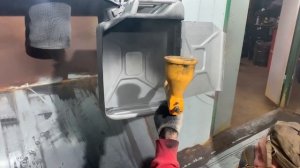 Историях 20 литровой канистры Wehrmacht. Изготавливаем канистру-бар