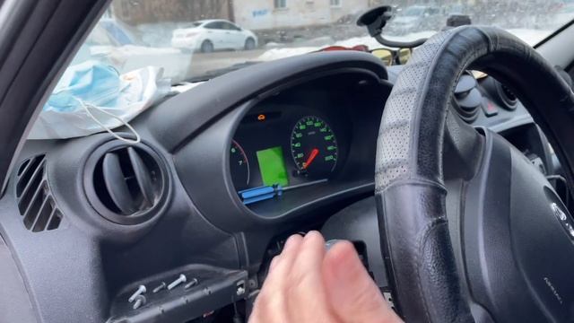НЕ РАБОТАЕТ ПЕРЕКЛЮЧАТЕЛЬ ПОВОРОТОВ?ПОСМОТРИ КАК БЫСТРО ЗАМЕНИТЬ ЕГО НА LADA GRANTA,KALINA,PRIORA! смотреть онлайн