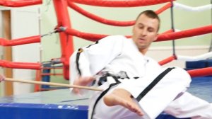 Техника удара ногой в сторону юп чаги боковой удар ногой в тхэквондо с Антоном Шаманиным_720p.mp4