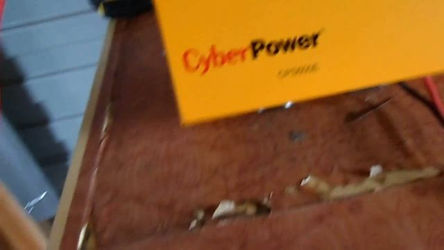 Обзор, тест и внутренности инвертор ИБП CyberPower 600E смотреть онлайн