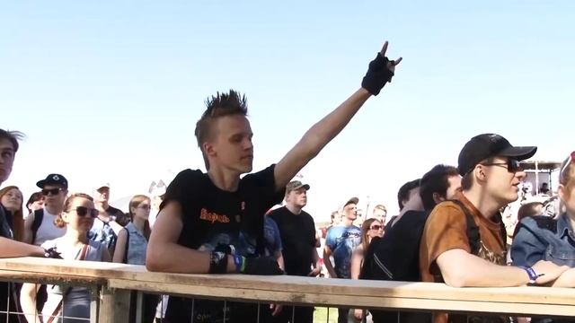 На о. Краснофлотском прошел ежегодный рок-фестиваль "Мост" смотреть онлайн