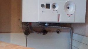 Замена газовой колонки Oazis на колонку Bosch Therm 6000 WR 13-2 P
