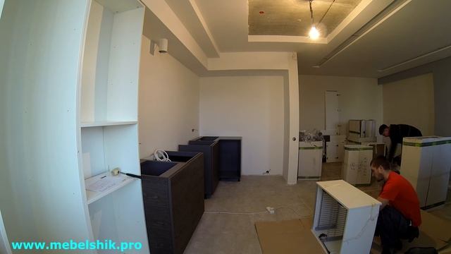 Комбинирование фасадов в кухне.Фабрика Elnova смотреть онлайн