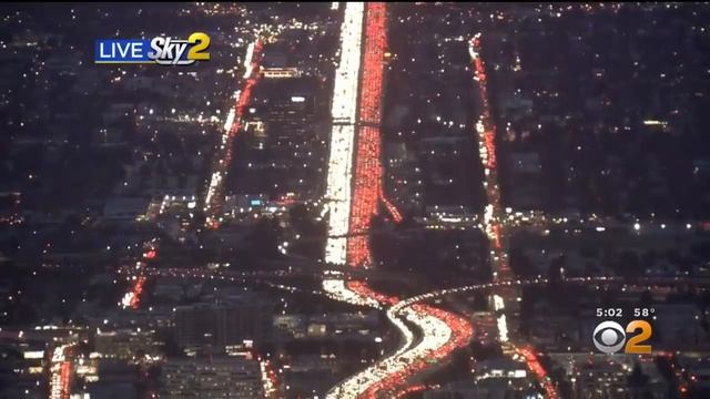 WATCH: Traffic Jammed On 405 Freeway Ahead Of Thanksgiving Getaway смотреть онлайн