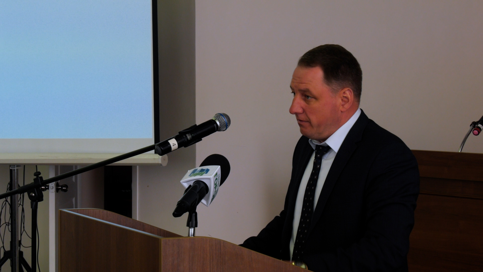 глава г шадринска мокан антон.