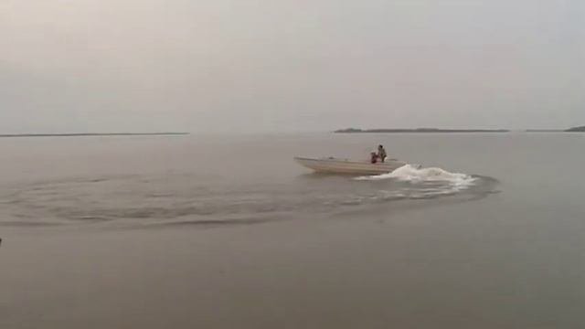 Водомётный катер