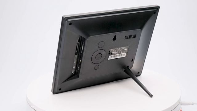 Фоторамка Digma PF 830 смотреть онлайн