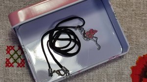 Подвеска на шнурке своими руками, подарок на 8 марта, подарок на 14 февраля, подвеска фламинго