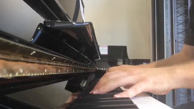 Piano droit Petrof P-125 noir смотреть онлайн