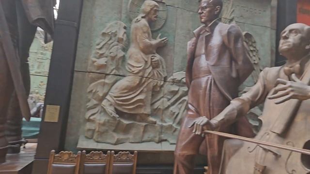Галерея искусств Зураба Церетели | Куда сходить в Москве