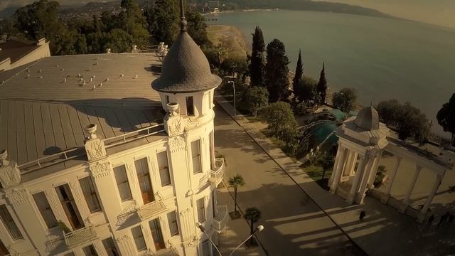 Сухум с высоты птичьего полета. Набережная. смотреть онлайн