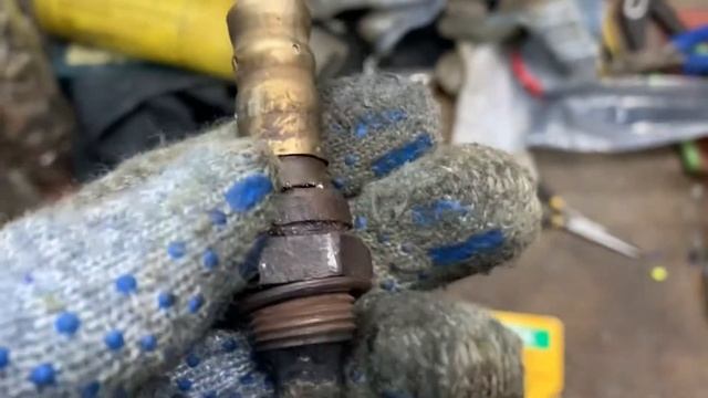 Ошибка лямбда-зонда P0138, машина Mazda 6, Как легче всего его демонтировать. смотреть онлайн