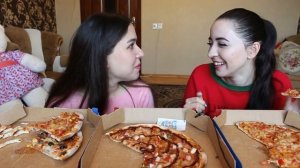 MUKBANG/3 ПИЦЦЫ ЗА РАЗ С AYKA EMILLY/СМОЖЕМ?