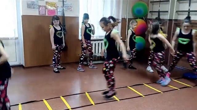 Фиткросики. Скоростная лестница. смотреть онлайн