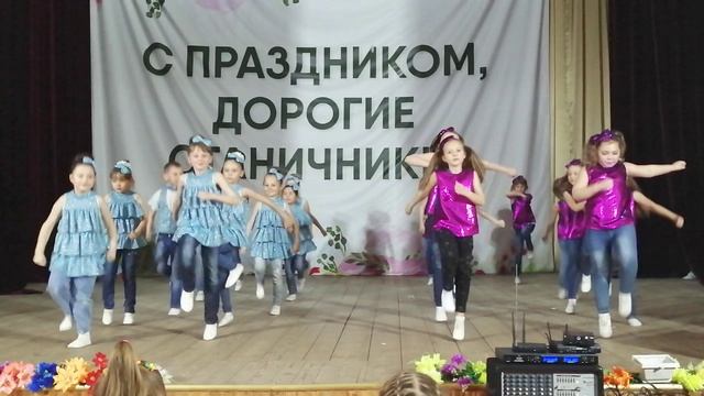 VID_20210423_182029.mp4