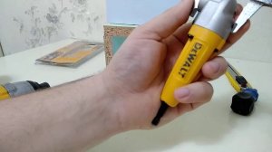 Угловая насадка на шуруповёрт DeWalt DT71517.